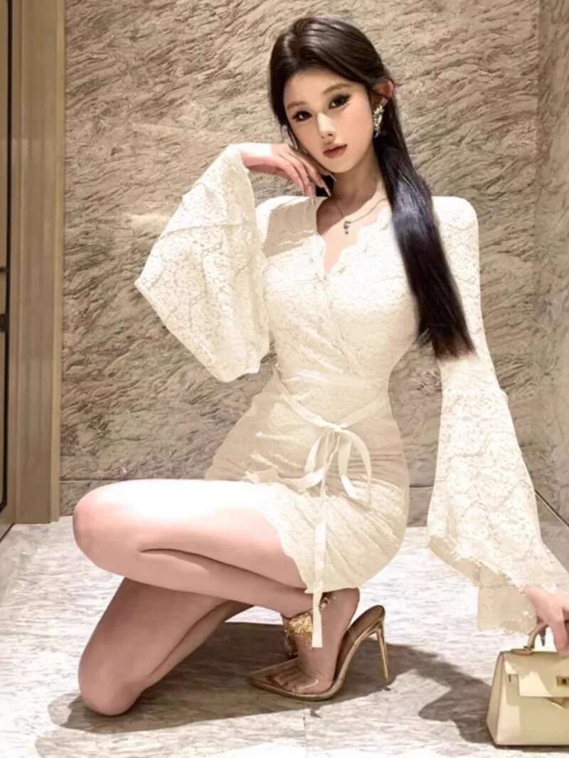 Sexy Lace Bell Sleeve Dress Wo - Women Fashion Dress Names recension och pris